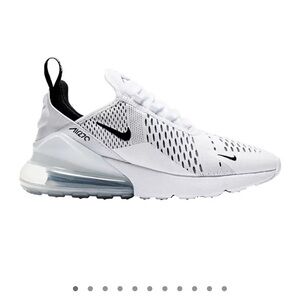 Nike Women's Air Max 270 Shoes